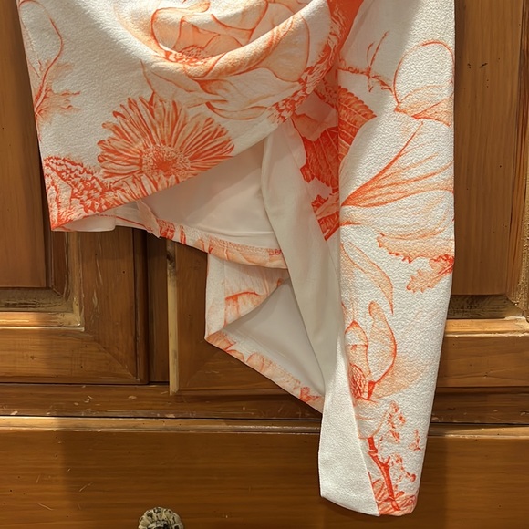 LF Rumor NWT Hi Low Dress Floral Print Size M - Picture 2 of 8